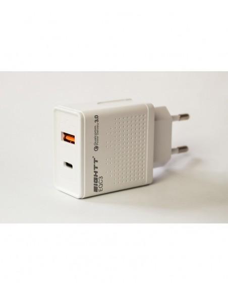 Eightt EQC3 cargador de dispositivo móvil Blanco Interior