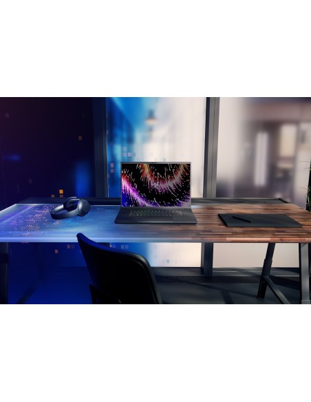 Razer Blade 18 Portátil 45,7 cm (18") Quad HD+ Intel® Core™ i9 i9-13950HX 32 GB DDR5-SDRAM 1 TB SSD NVIDIA GeForce RTX 4070 Wi-F