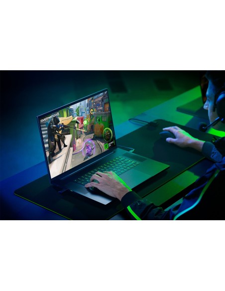 Razer Blade 18 Portátil 45,7 cm (18") Quad HD+ Intel® Core™ i9 i9-13950HX 32 GB DDR5-SDRAM 1 TB SSD NVIDIA GeForce RTX 4070 Wi-F