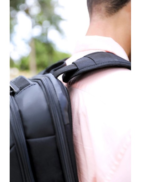 Targus Balance EcoSmart 15.6" maletines para portátil 39,6 cm (15.6") Mochila Negro