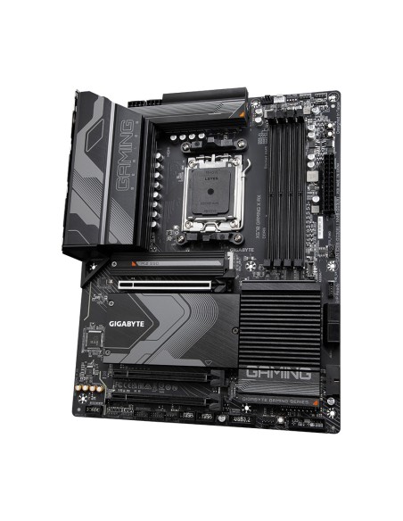 Gigabyte X670 Gaming X AX DDR5 Negra