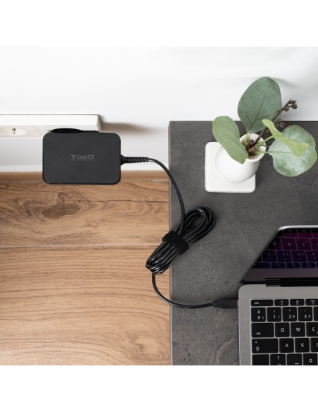 Tooq Cargador portatil GAN USB-C PD 90W Negro