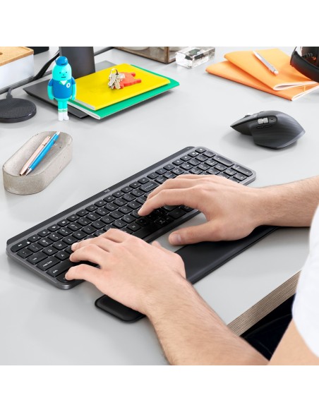 Logitech MX Keys Advanced Wireless Illuminated Keyboard teclado RF Wireless + Bluetooth QWERTY Inglés Grafito