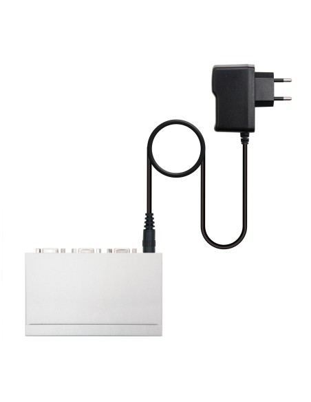 Nanocable VGA DUPLICADOR PARA 4 MONITORES CON ALIM.