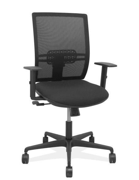 Piqueras y Crespo Silla Yunquera sincro malla negra bali negro brazo regulable.