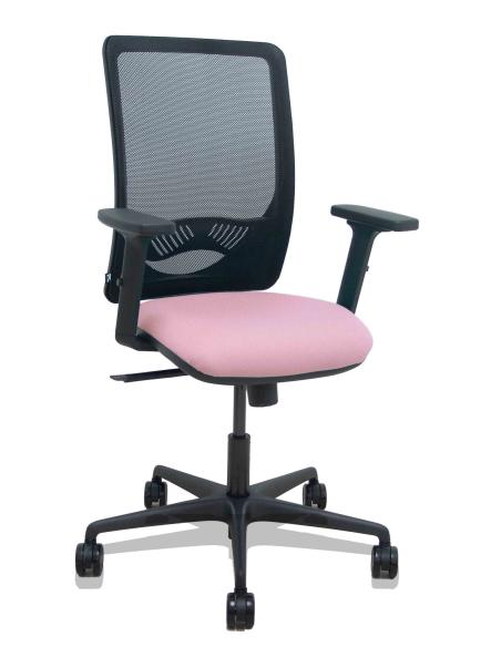 Piqueras y Crespo Silla Zulema sincro malla negra asiento bali rosa brazos 2D ruedas 65mm
