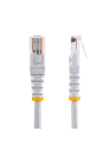 StarTech.com Cable de 15m Blanco de Red Ethernet UTP patch Cat5e RJ45 Moldeado