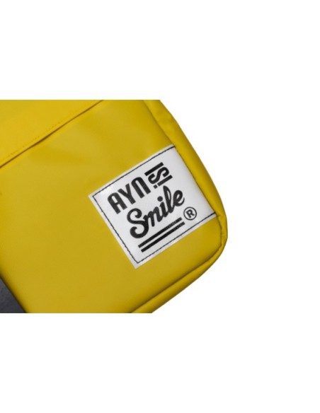 Smile Akira maletines para portátil 33 cm (13") Funda Amarillo