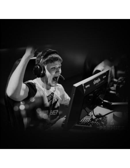 (reacondicionado) Mouse Logitech Gaming Wireless Pro X Superlight Cash30 Color Negroegro P/n: 910-005881