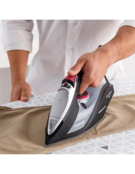 PAE PLANCHA DE ROPA TAURUS GEYSER ECO EASY 2800W